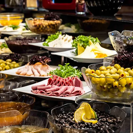 ホテル Atatuerk Thermal & Convention Center 5*