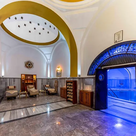 Atatuerk Thermal & Convention Center ホテル