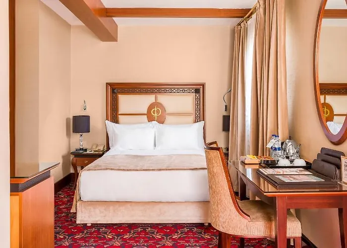 Atatuerk Thermal & Convention Center מלון 5*