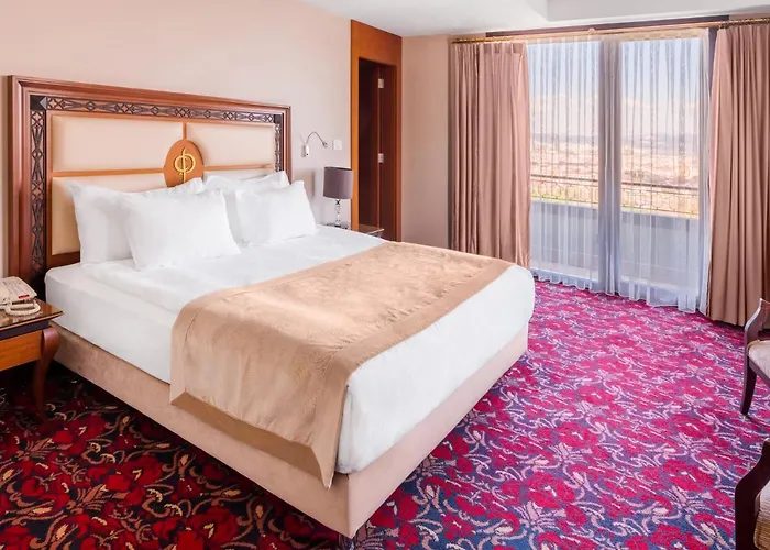 מלון Atatuerk Thermal & Convention Center 5*