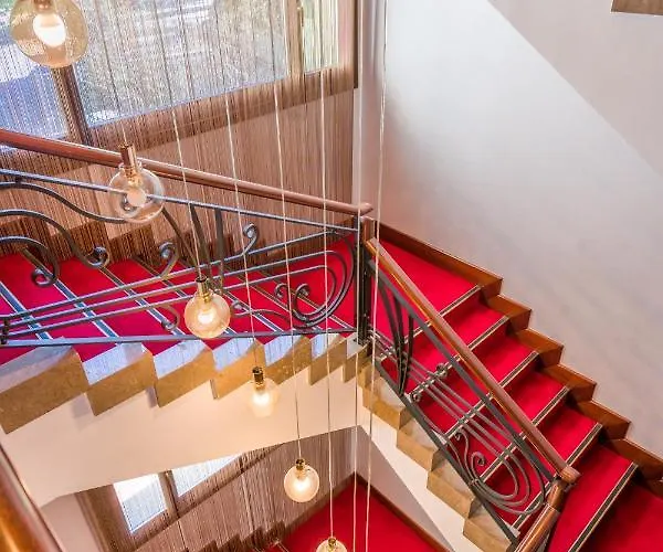 מלון Atatuerk Thermal & Convention Center 5*