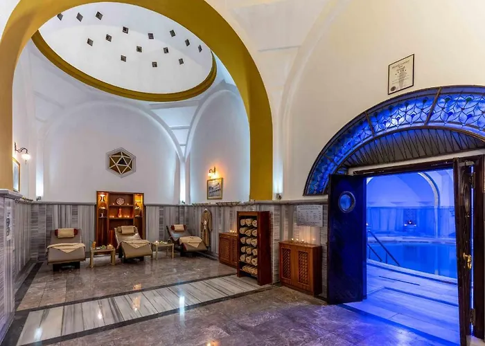 Atatuerk Thermal & Convention Center מלון 5*