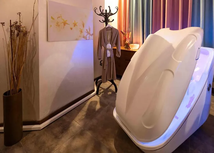 מלון Atatuerk Thermal & Convention Center