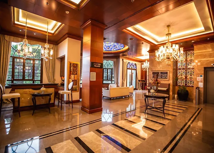 מלון Atatuerk Thermal & Convention Center 5*