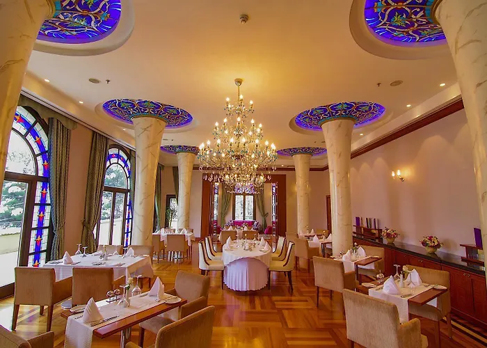 מלון Atatuerk Thermal & Convention Center